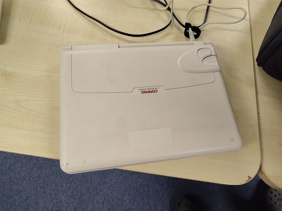 Compaq LTE Elite 4/75CX